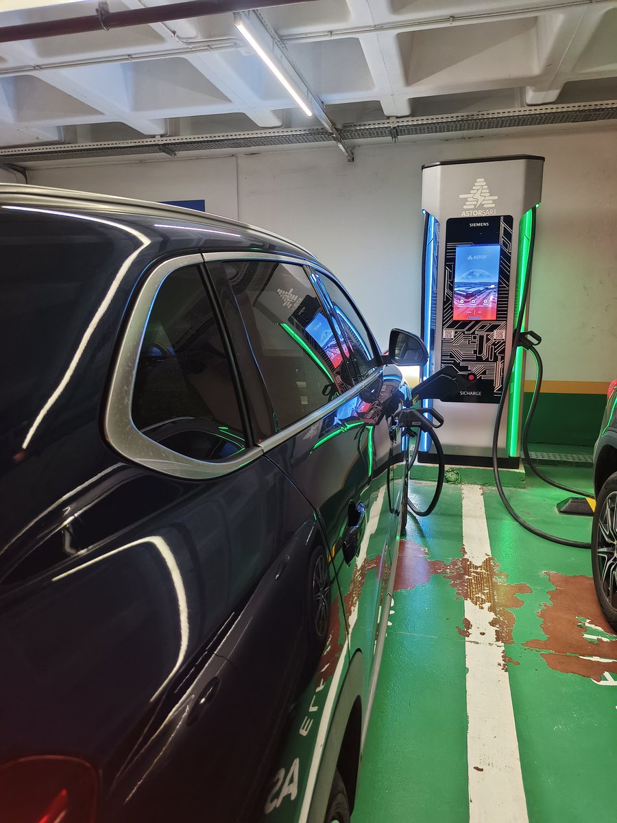 Biz uzun yol kullanıcıları için şarj istasyonu olmasından ziyade yüksek hızlı şarj istasyonu olması önemli. <a href="/astorsarj/">Astor Şarj</a> teşekkür ediyoruz. Tam performans makineleri