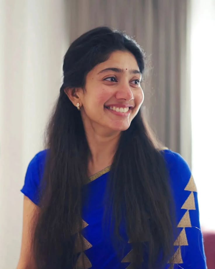 When he called me as "Oomba perandha uthami"

Sissy me ~ Ennada per idhu, but paravala nee solrapo nalla dhan iruku😜😆