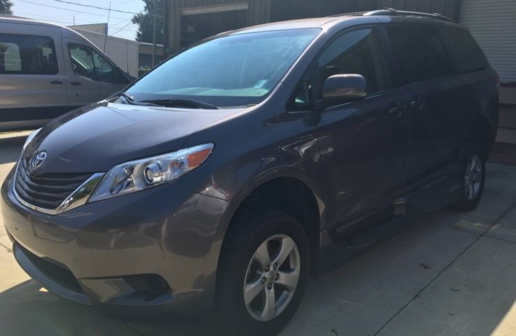 ADSTallahassee's tweet image. Need short-term transportation?
Our wheelchair-accessible rentals are available in Gainesville and Tallahassee.
#ADSTallahassee #AdvancedDrivingSystems #Gainesville 
buff.ly/aTkF3SW