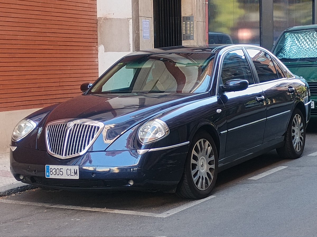 ingrid67_'s tweet photo. Lancia Thesis! 💙 https://t.co/QuURKZpDr3