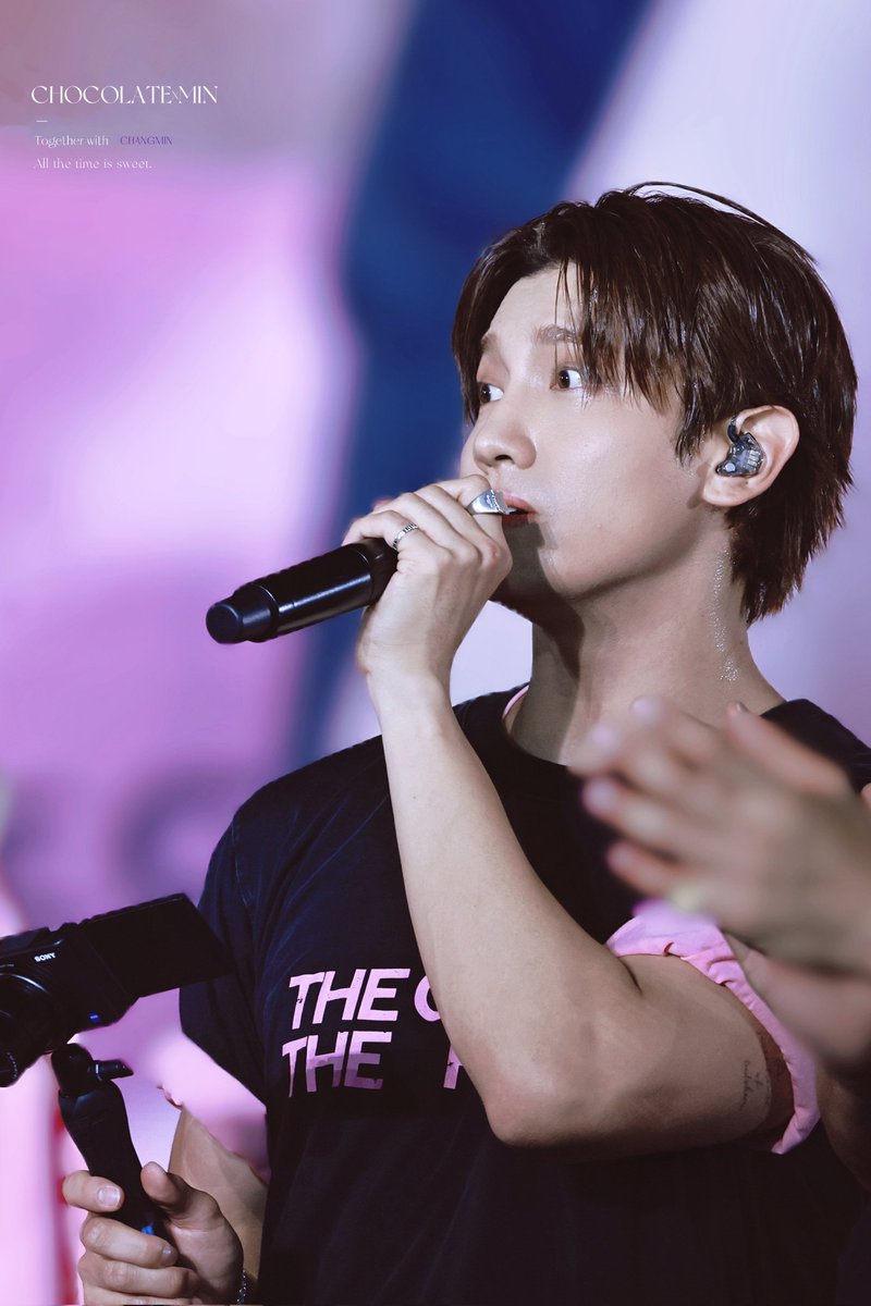 Chocolatemin_88's tweet image. 250810 SMTOWN in Tokyo Day2️⃣
🧸𝐎𝐰𝐧 𝐭𝐡𝐞 𝐦𝐨𝐦𝐞𝐧𝐭

#SMTOWN2025 #SMTOWN_LIVE_2025_TOKYO 
#동방신기 #チャンミン #심창민 #최강창민 #CHANGMIN  #TVXQ #TOHOSHINKI #東方神起