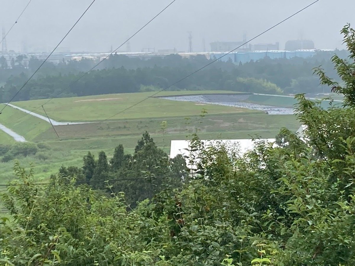 福島を往訪し、東京電力福島第一原子力発電所、中間貯蔵施設、CREVAおおくま を視察してまいりました。廃炉・復興にとって、新たな節目の時期を迎えている中で、福島の復興・再生に向けた現状と今後の展望について、しっかりと現場を確認させていただくことができました。