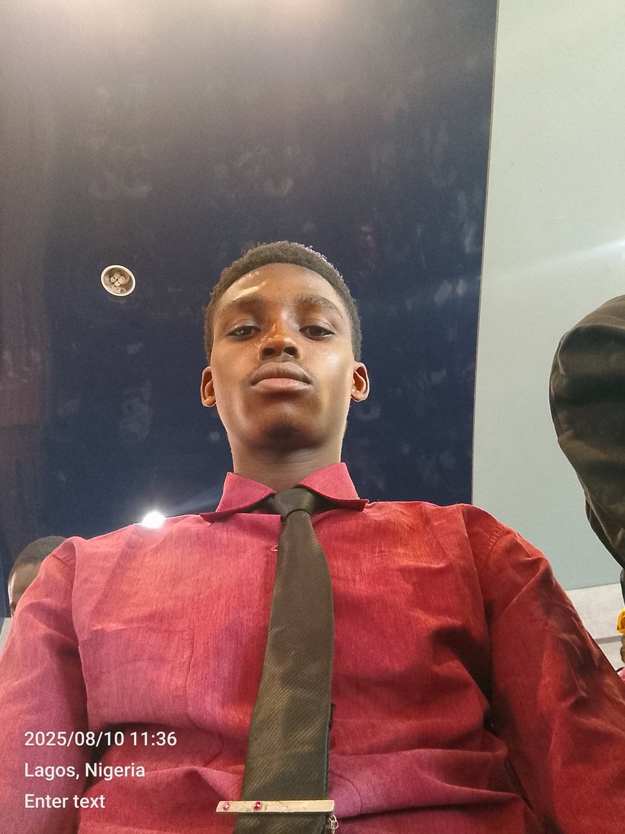 There’s just something about a smooth Sunday mix 🎶 — good vibes, clear mind, and all the energy you need to set the new week on fire 🔥 #SundayVibes #GoodMix
#sundayservicewithkumuyi
#dclm