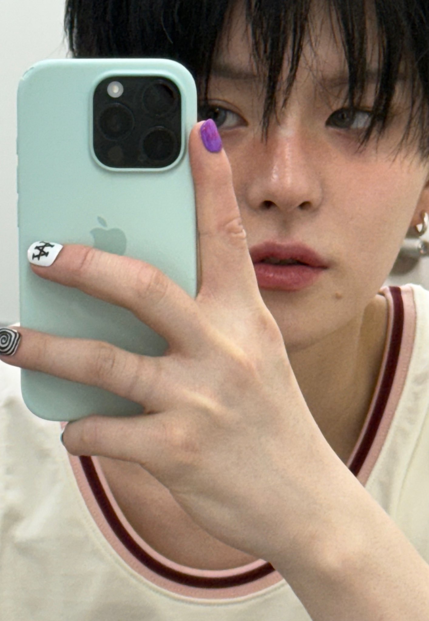 y𝘰shi - Cerca / X