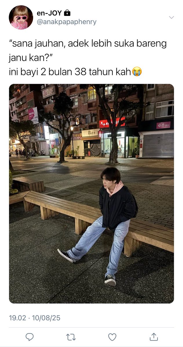 cemburu
——
hendery few tweets au