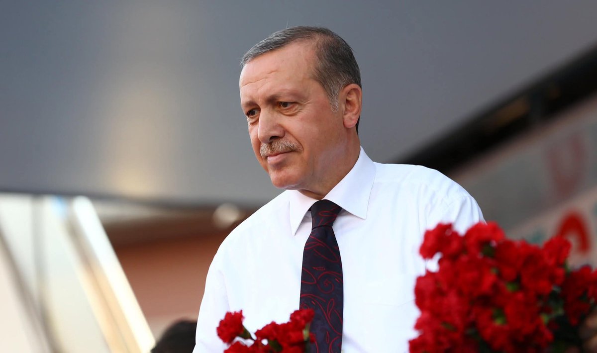 Bugün Türkiye Demokrasi tarihinde ilk kez Halkın oyu ile Seçilen LİDERİMİZ 
Sayın <a href="/RTErdogan/">Recep Tayyip Erdoğan</a>
CUMHURBAŞKANIMIZ oldu..

BÜYÜK TÜRK MİLLETİNİN 
MİLADIDIR.. 10 AĞUSTOS 2014
 <a href="/tcbestepe/">T.C. Cumhurbaşkanlığı</a> 
<a href="/Akparti/">AK Parti</a> 
<a href="/hasandogan/">Hasan Doğan</a> 
<a href="/Dr_K_Aydin/">Prof Dr Kemalettin AYDIN</a> 
<a href="/eminerdogdu29/">Mehmet Emin Erdoğdu</a>
