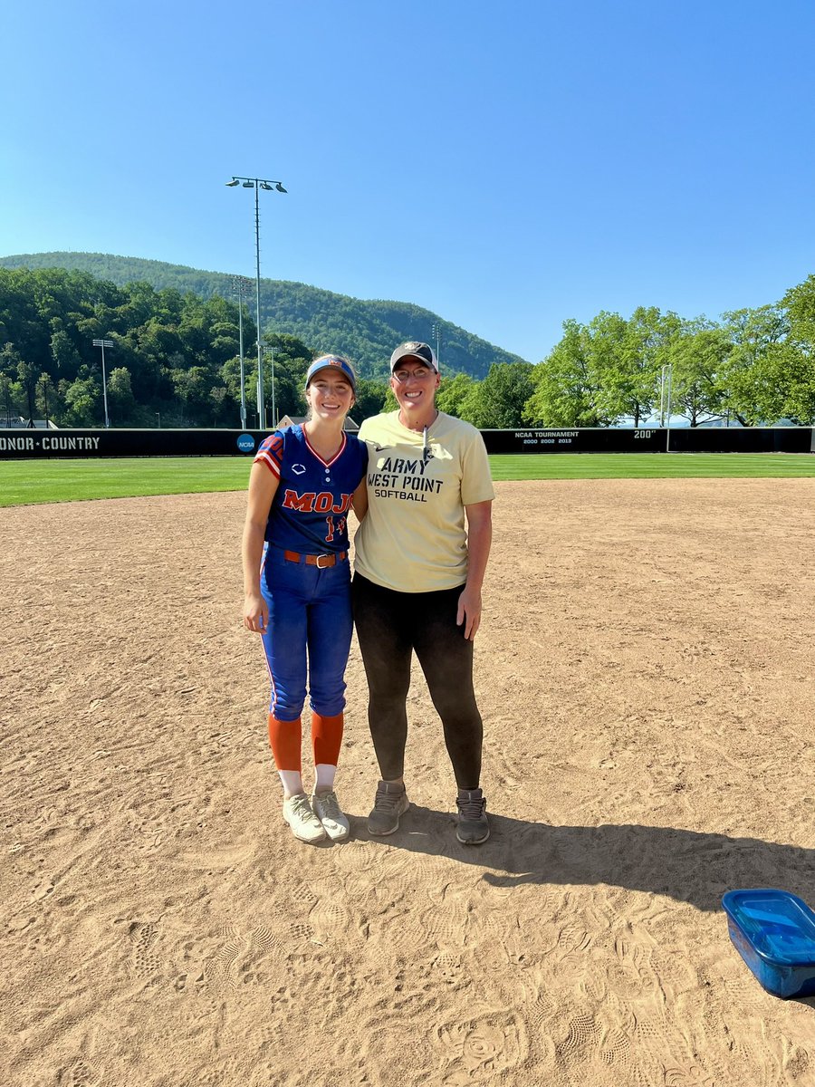 Catherine Kniffin 2028 (@catherinek2028) on Twitter photo Thank you <a href="/ArmyWP_Softball/">Army Softball</a> for an amazing two day camp! Such an great opportunity to learn some new skills from some of the best coachโs at Army softball <a href="/JenConsaul/">Jen Consaul</a> ๐! Canโt wait to apply what I learned to my game, 1% better everyday.
<a href="/mojogrip2010/">Tennessee Mojo - Grip</a> Thank you <a href="/ArmyWP_Softball/">Army Softball</a> for an amazing two day camp! Such an great opportunity to learn some new skills from some of the best coachโs at Army softball <a href="/JenConsaul/">Jen Consaul</a> ๐! Canโt wait to apply what I learned to my game, 1% better everyday.
<a href="/mojogrip2010/">Tennessee Mojo - Grip</a>