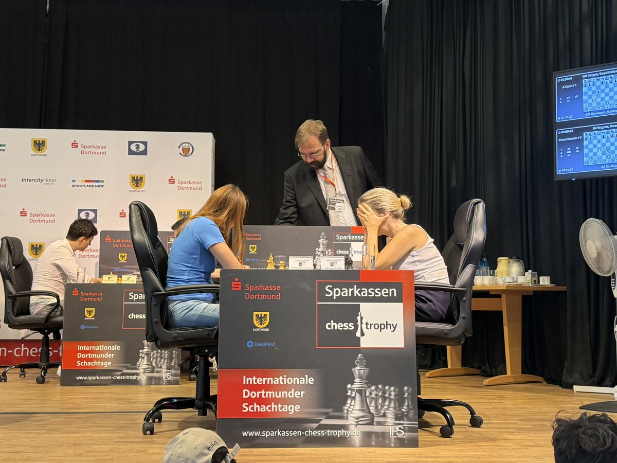 Elisabeth Pähtz drew her game against Deimante Daulyte-Cornette and takes second place in the women’s tournament👏
#DortmundChess