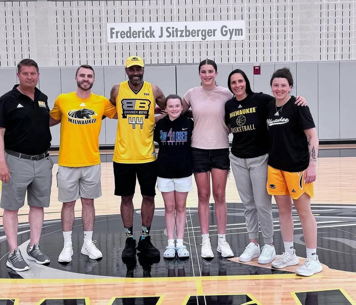 UWM Facility tour with some future prospects from Camp! <a href="/EdwardMcCantsMS/">Professor Edward T. McCants</a>