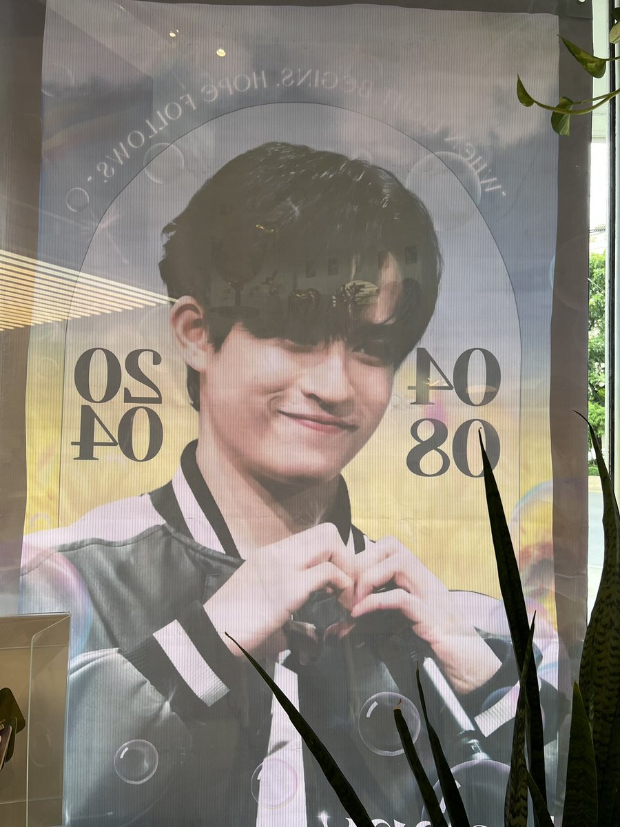 Surprised ที่มึแฟนบอยมา 2 คน นึกว่าเขาเป็นลูกค้าทั่วไป 
เปล่าจ้าๆๆ เป็นน้องหน่วย 
เอ็นดูๆๆ 

<a href="/BarcodeTin/">Tinnasit</a> 
#HouseOfCiarBarcode21st
#barcodetin #Tinnasit
#Unit