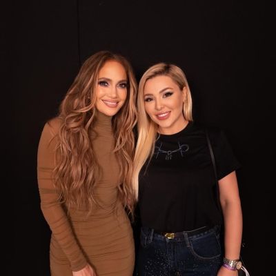 jlogallery's tweet photo. 03 August - Yerevan, Armenia  -  Meet &amp; Greet #UpAllNightTour
📸https://t.co/KdtC1OWrbq https://t.co/A9Tv0lH5l9