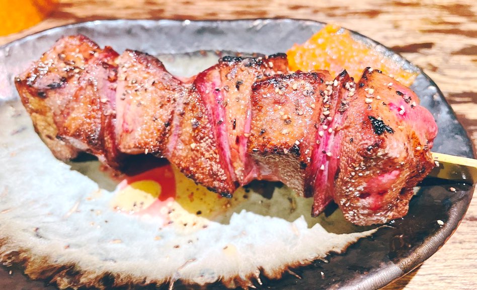 そうか！もう今週末にBillie Eilishが我が街(さいたま)にやってくるのですね😊✨

ビリーに会ったら、

むさし乃の鰻
酒造力のもつ煮込
王龍の麻婆豆腐
立ち飲みモルガンの特大もつ焼き

奢りたい