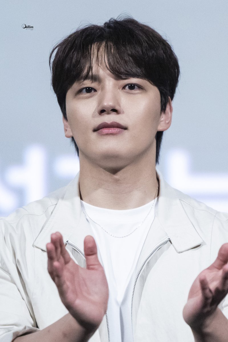 240707      

하이재킹 무대인사 (7)

갑자기 하잭 진구 보고싶어서 ㅎㅎㅎ 

#여진구