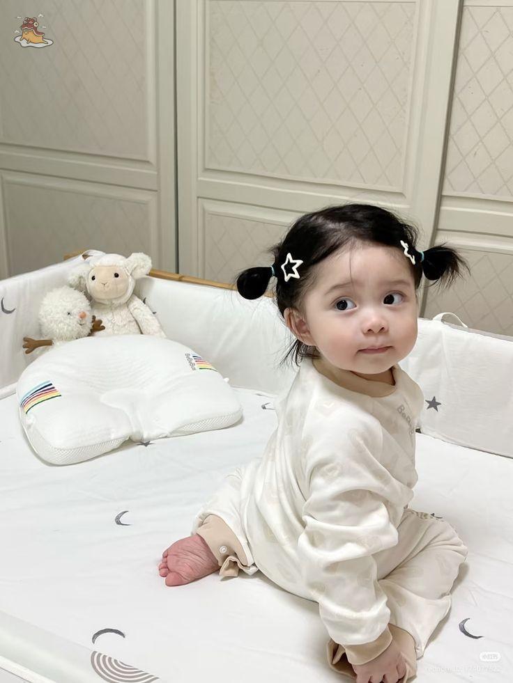 TamagoPost's tweet image. ㅤㅤㅤㅤㅤㅤㅤ
💛
"Dia baru bangun, kita begadang nih jagain tuan putri?" 

- Marriage life plot? M

ㅤㅤㅤㅤㅤㅤㅤ