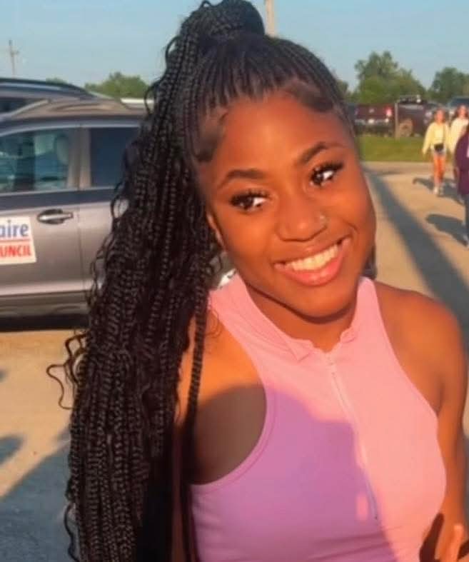 TalesaRenee1017's tweet image. This 16yr old is Missing 
Medina, Ohio
#RetutnTheDiamonds
Stop Child Trafficking 
#WakeTheWorldUp 
EnoughisEnough 
#ItIsTimeToPullThePlug