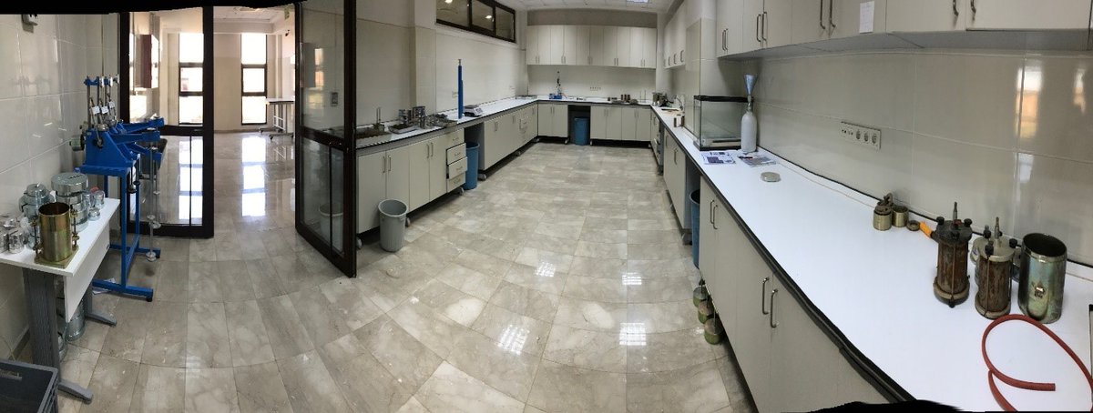 Fakültemiz öğrencileri, son teknolojiyle donatılmış laboratuvarlarımızda teorik bilgilerini uygulamaya dönüştürerek yetkinliklerini en üst seviyeye çıkarıyor. 🚀

Gerçek dünya deneyimini kampüsümüzde yaşıyor, geleceğin mühendisleri olarak deneyim kazanıyorlar.🎓

<a href="/r_rengin/">Rengin Küçükerdoğan</a>
<a href="/hkunv/">Hasan Kalyoncu Üniv</a>