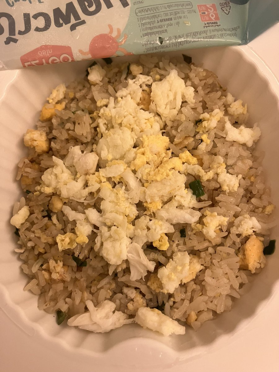 パタヤ最後の晩餐は1人寂しくセブンイレブンのカニチャーハン。

えぇ〜ん！

I don't want to leave Pattaya😭😭😭