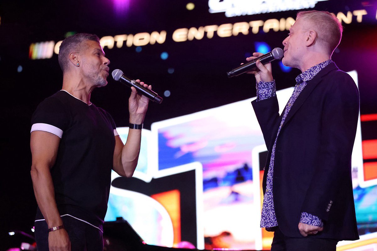 Anthony Rapp (<a href="/albinokid/">Anthony Rapp SAG-AFTRA National Board Member</a>) singing with Wilson Cruz (<a href="/wcruz73/">Wilson Cruz</a>) on 
Star Trek Las Vegas 

Credit for the picture: Creation Entertainment