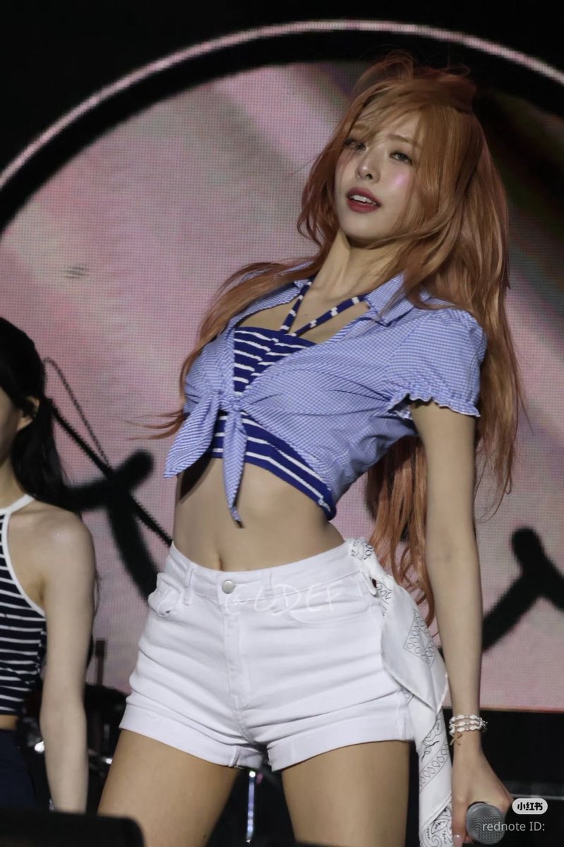 Hotter Than the Sun ☀️🔥

#YUNA #유나 #신유나