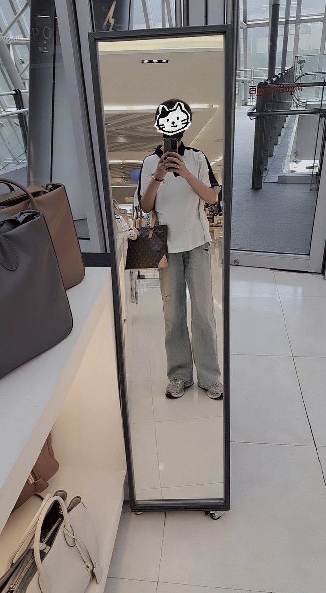 我好無聊有人要陪我打傳說嗎(´-ωก`)
#轉推有驚喜福利