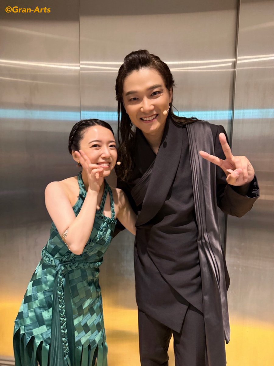 【#井上芳雄】
#堂本光一さん、#上白石萌音さんと♪

ありがとうございました♡

#アーサイト
#パラモン
#フラヴィーナ