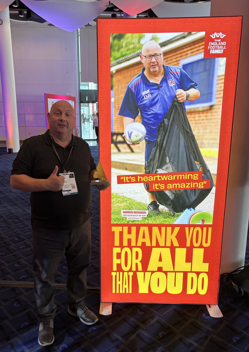 Worcestershire FA ⚽ (@worcsfa) on Twitter photo 🤩🥳🎉 𝐍𝐀𝐓𝐈𝐎𝐍𝐀𝐋 𝐖𝐈𝐍𝐍𝐄𝐑 🎉🥳🤩
We are absolutely delighted to announce that Darren Richards from <a href="/reddboroughfc/">Redditch Borough F.C.</a> has won New Volunteer of the Year at The FA’s 2025 Grassroots Awards.
Congratulations, Darren!
#GrassrootsFootballAwards 🤩🥳🎉 𝐍𝐀𝐓𝐈𝐎𝐍𝐀𝐋 𝐖𝐈𝐍𝐍𝐄𝐑 🎉🥳🤩
We are absolutely delighted to announce that Darren Richards from <a href="/reddboroughfc/">Redditch Borough F.C.</a> has won New Volunteer of the Year at The FA’s 2025 Grassroots Awards.
Congratulations, Darren!
#GrassrootsFootballAwards