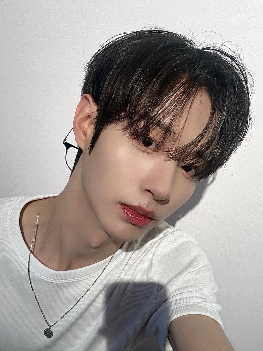 EmceeSungmin's tweet photo. Wkwkwkwkwk biasa aja kaliiii gak usah dimention gitu ah 😅 jadi malu gini...

Hai semuanya... https://t.co/Gb81AZOKYZ