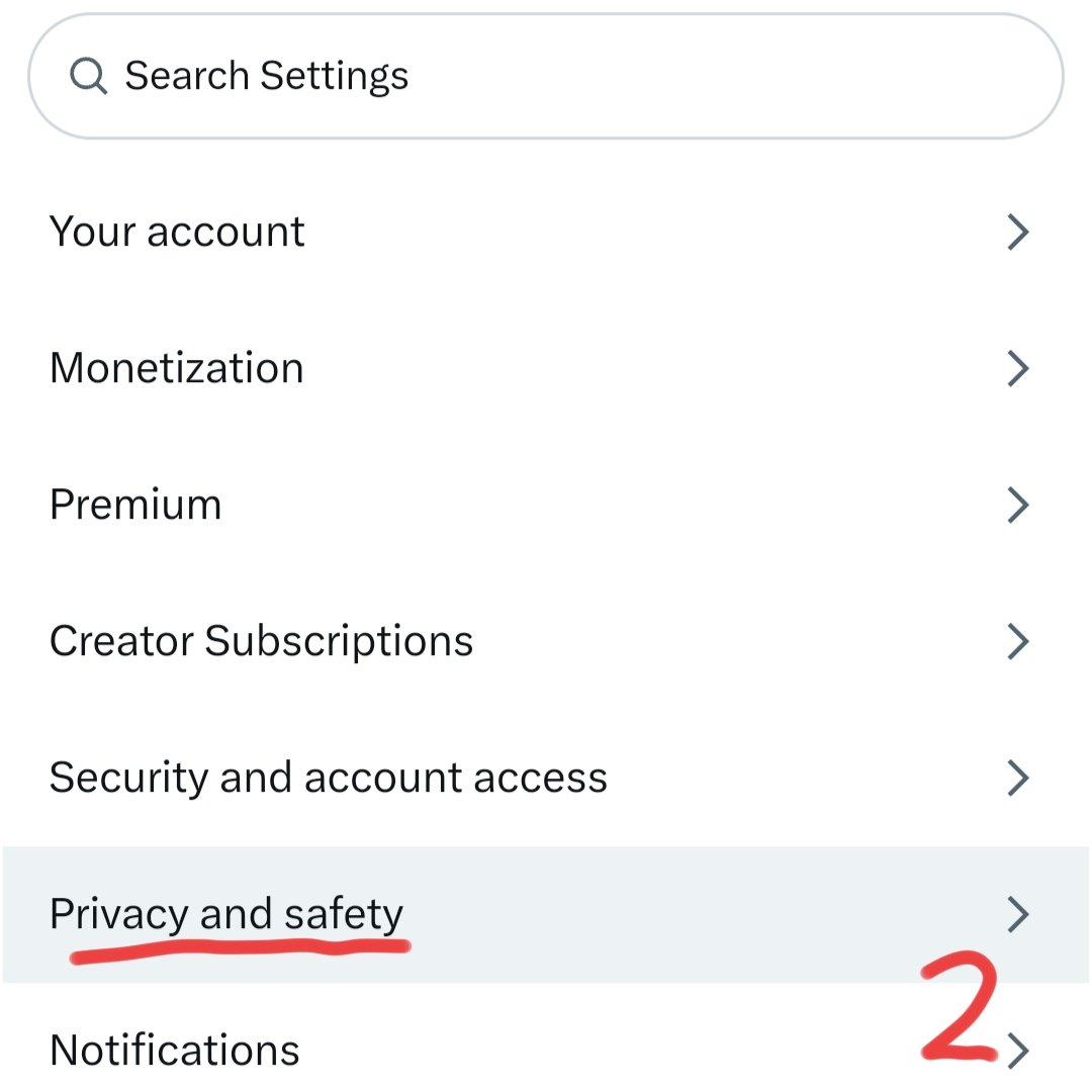 Los_LBstl's tweet photo. @_Kuroiku I've solved it. You can have a try.

Please use the WEB version to change the settings.

I can click “show” to view the clear picture in the app after I uncheck it. https://t.co/UHbOsaZvnq