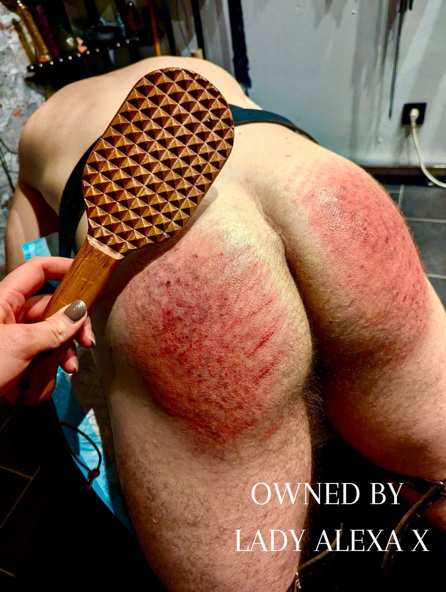 SlaveofAlexaX tweet media