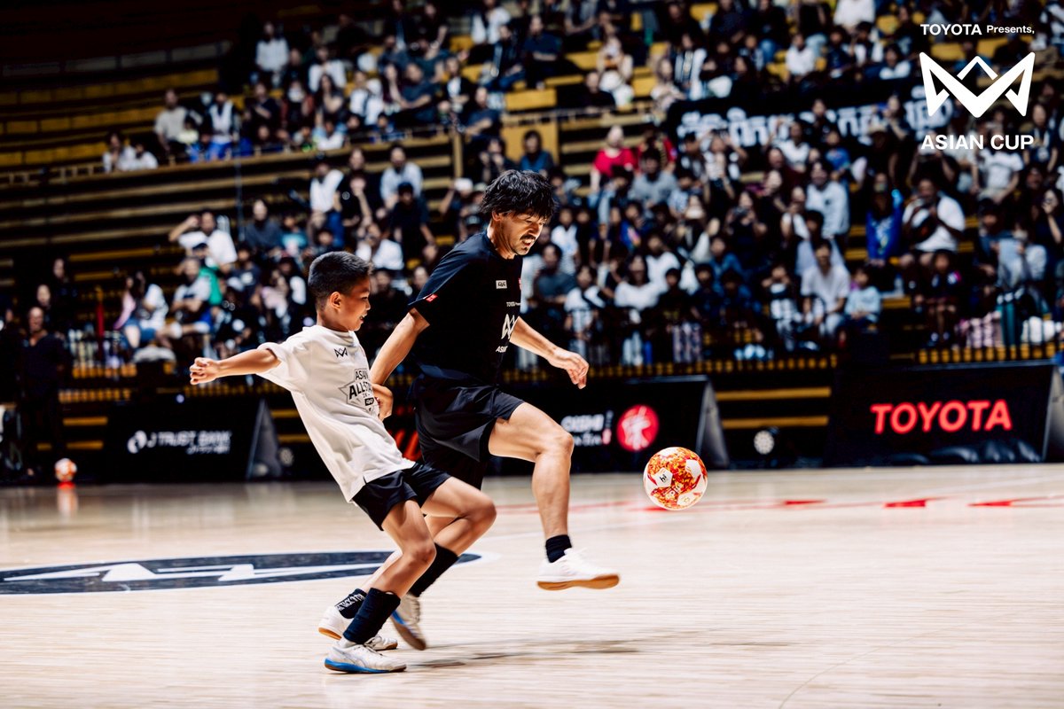 【美品！】2014ブラジルW杯 日本代表 ♯4 本田圭佑【Oサイズ】ホーム W杯ブラジル大会のコートジボワール戦で、前半、先制ゴー…：本田圭佑