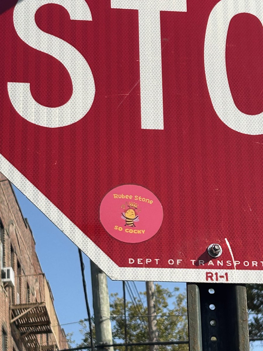 rubee_stone's tweet image. Boss moves only 💎💰 #RubeeStone #SpendIt #BossEnergy”