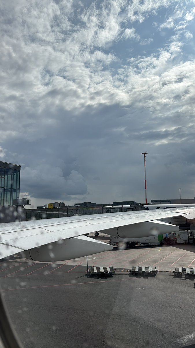 About to leave Helsinki for Los Angeles and eventually Anaheim! Excited for the World Championships but also completely unsure about my deck choice 😂