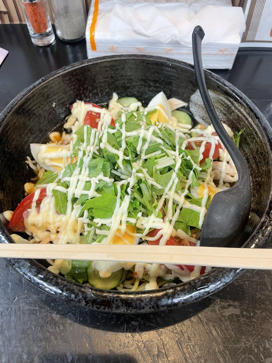 ラーメンが食べれる漫画喫茶のようなとこ