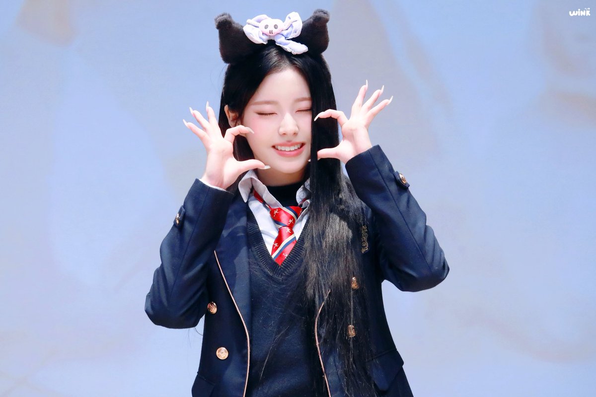0320 SW

🖤MY KUROMI💜

#엔믹스 #NMIXX
#규진 #KYUJIN