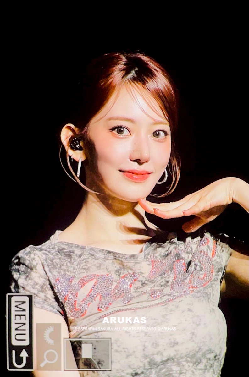 250810 น่ารักมากเลยนะ
#SAKURA #사쿠라 #ックラ 
#LESSERAFIM #르세라핌