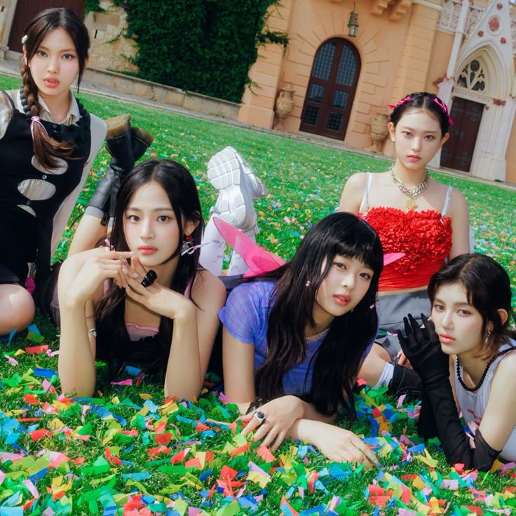 Most Streamed 4th Gen Song On Spotify South Korea Chart History
(Current Daily Streams).

6. #aespa "Supernova" 11M (+18K)
7. ETA 10,7M (+10K)
8. #aespa "Whiplash" 10,4M (+25K) 🔺
9. New Jeans 10,3M (+11K)🔻