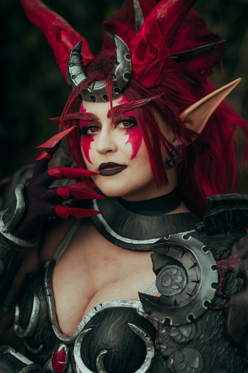 YukiAnriel's tweet image. I noticed, that I have some very beautiful pictures I never shared. 

Time to show them! ❤️

📸 by @Eosandy 
Costume made and worn by me 

#worldofwarcraft #dokomi2024 #ysera #wowcosplay