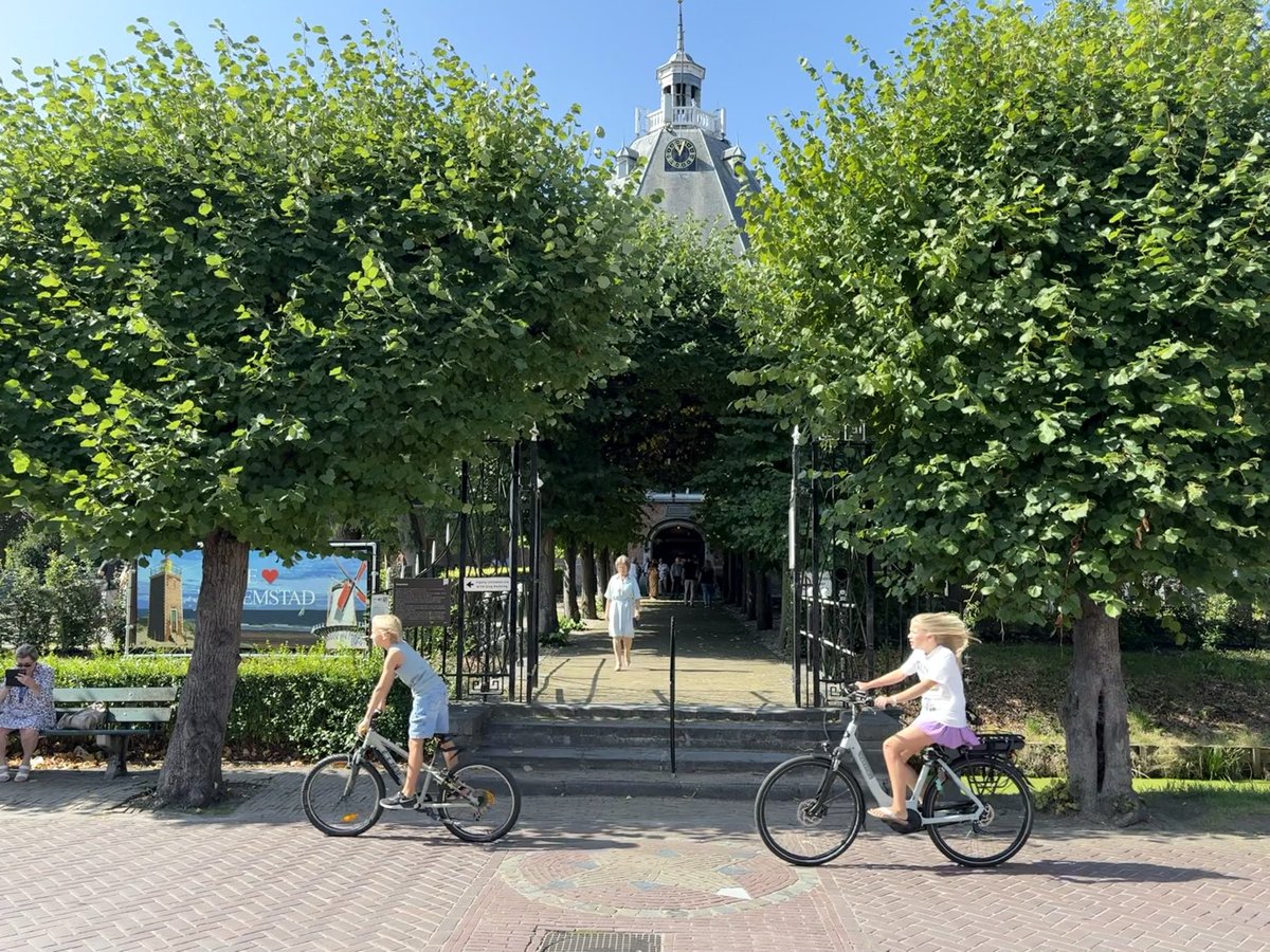 drjelledevries's tweet photo. 10 aug. 2025 #Willemstad — Het besef dat ik geen enkele invloed heb op het wereldgebeuren was weer groot vandaag. Daarom mij maar gericht op de SCHOONHEID. #escapisme https://t.co/bZB8V0bhgc