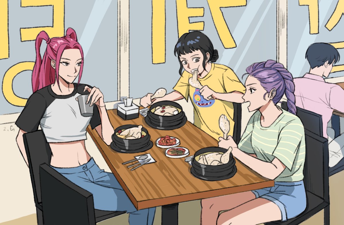 #KPOPDEMONHUNTERS #HUNTRIX
말복은 지났지만 복날에 삼계탕 먹는 헌트릭스