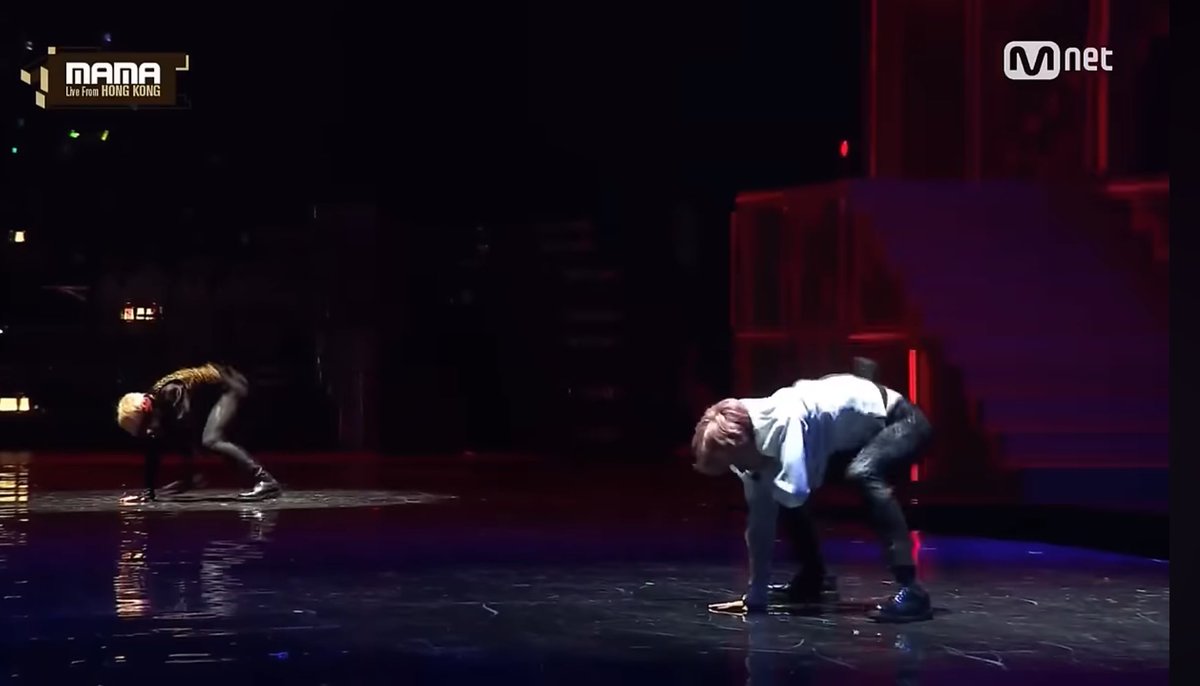 borahaetan4eva's tweet photo. The most precious Jihope moment in my life. It’s just unforgettable! https://t.co/z0Etmhl6ix