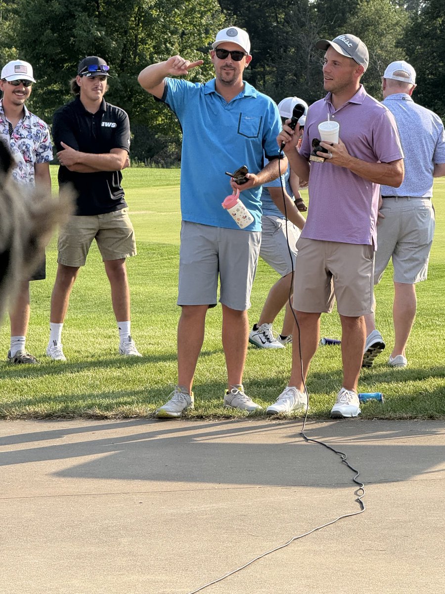 Six Pack Open tweet media