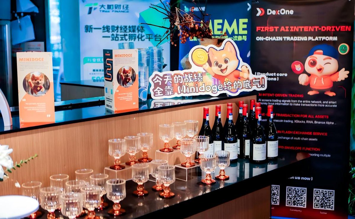 🔥 DexOne 线下见面 · 第二站——#Web3醉武汉  🍻

现场气氛火热，Web3、Meme、AI 交易玩家齐聚一堂，
畅聊市场趋势、链上新玩法，还有 DexOne 的最新功能与策略工具。

📲现在下载 DexOne👉DexOne
体验 AI 聪明钱提醒、热榜追踪、跨链闪兑等全能工具！

#DexOne #Web3  #CryptoMeetup