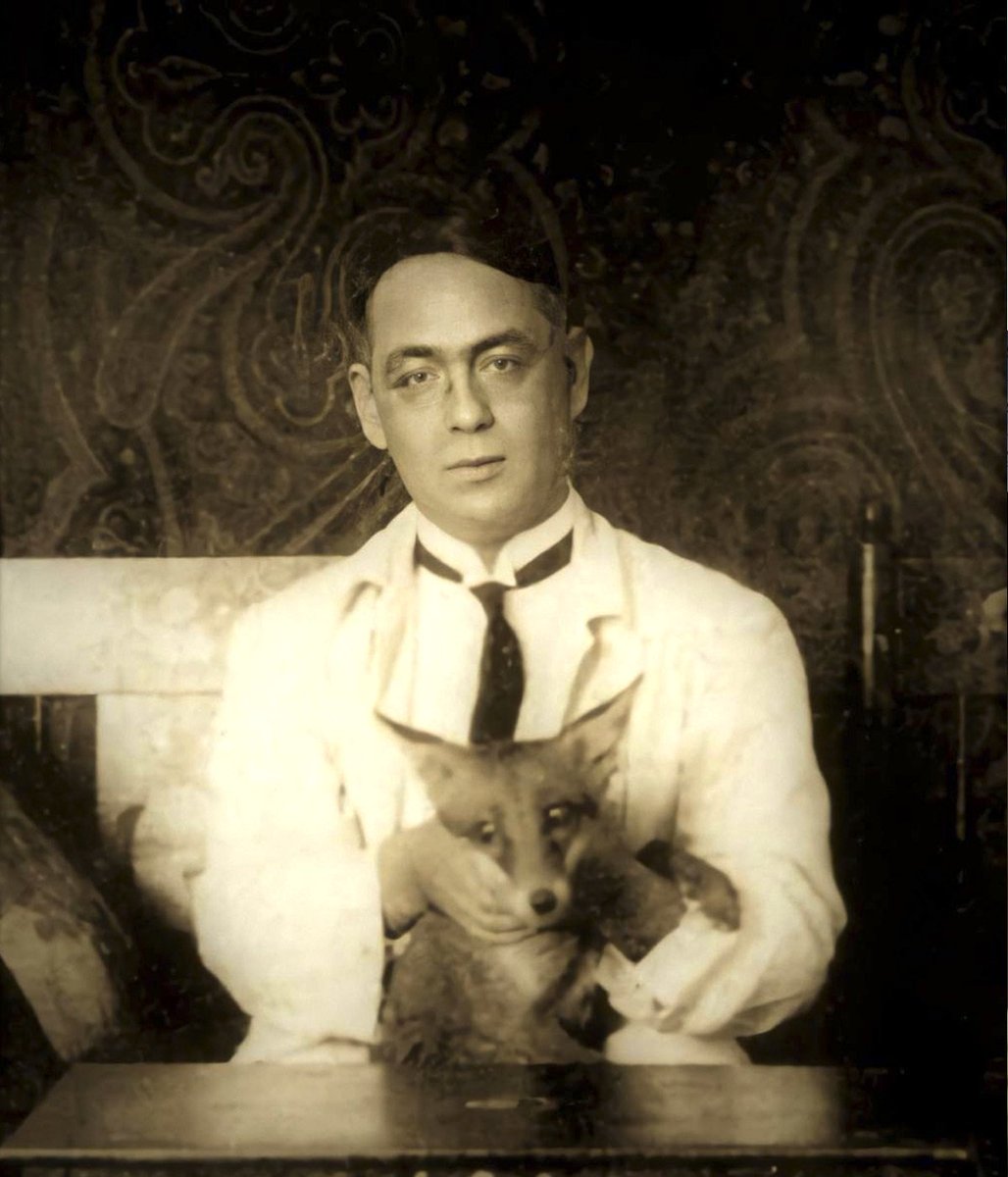 Igual que para ser un buen cristiano, honrar a Blas Infante implica ejercer su Evangelio, su Palabra.

«Andaluces de todos los campos y partidos, venid a esta labor, los hombres de ideas más opuestas, unidos por el Ideal de una Andalucía grande y redimida».