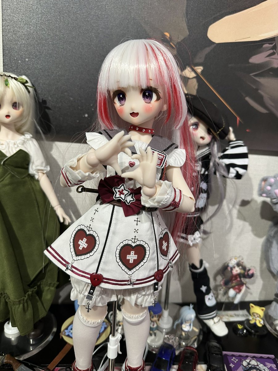 When depressed the best solution is to go buy more dolls, right? Now I need names…🤔