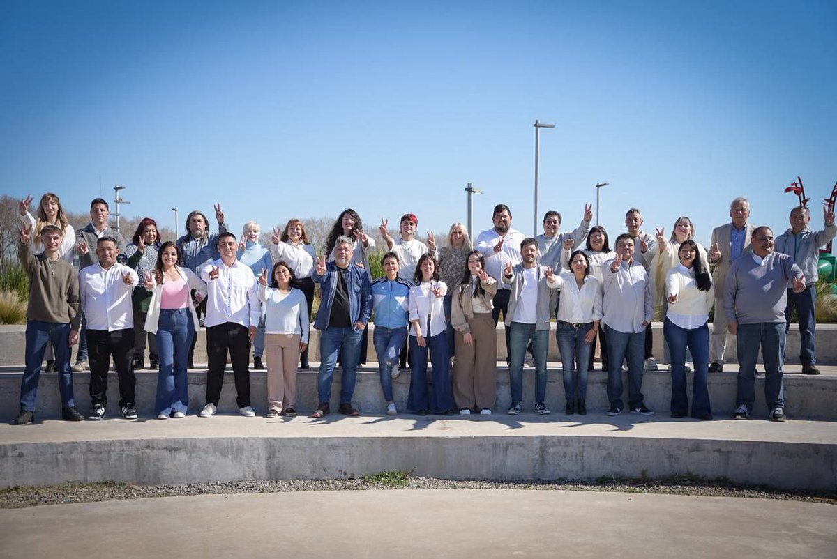 Los y las candidatos y candidatas de <a href="/fuerzapatria/">christibell nayarith</a>.quilmes. Un conjunto de vecinos y vecinas de la ciudad que venimos trabajando por ella desde hace más de cinco años y que queremos seguir asumiendo responsabilidades por todos aquellos a quienes debemos seguir llevándoles