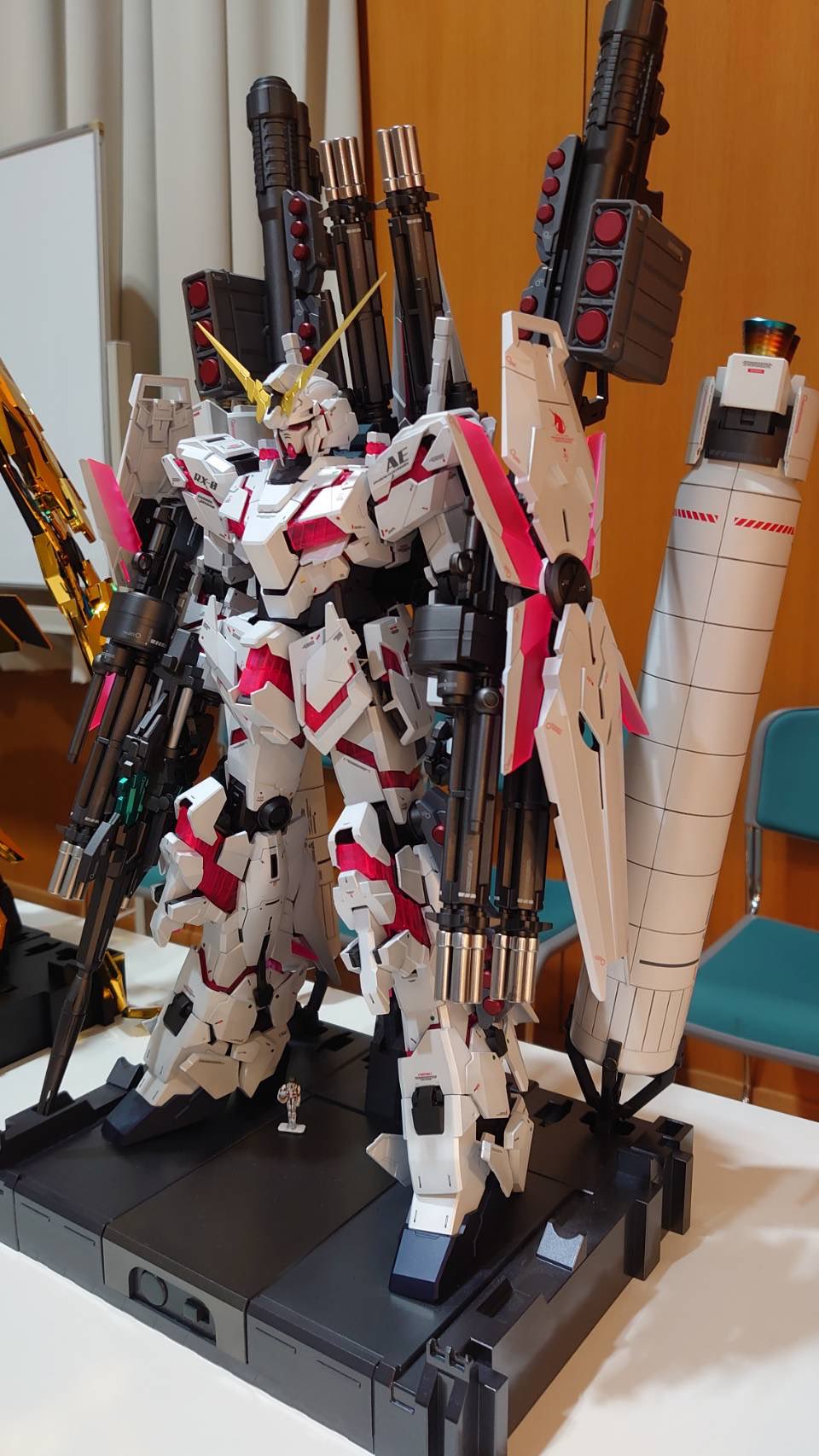 おもち④ FSD全装備型。 My X(twitter) has never been growing well but