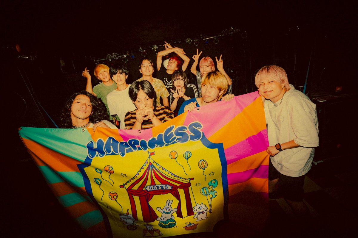 COPES (@copes_band) on Twitter photo 【❤️🔥THANK YOU❤️🔥】
2025.8.10(日)
『1st Mini Album Happiness
Release Tour』
会場▷仙台FLYING SON
w/
May Forth
VOI SQUARE CAT
ツアー3本目!🌈
ハッピー空間で最高でした!
ありがとうございました!!
📸<a href="/R_1verse/">髙野立伎 / Ryuki Takano</a> 【❤️🔥THANK YOU❤️🔥】
2025.8.10(日)
『1st Mini Album Happiness
Release Tour』
会場▷仙台FLYING SON
w/
May Forth
VOI SQUARE CAT
ツアー3本目!🌈
ハッピー空間で最高でした!
ありがとうございました!!
📸<a href="/R_1verse/">髙野立伎 / Ryuki Takano</a>
