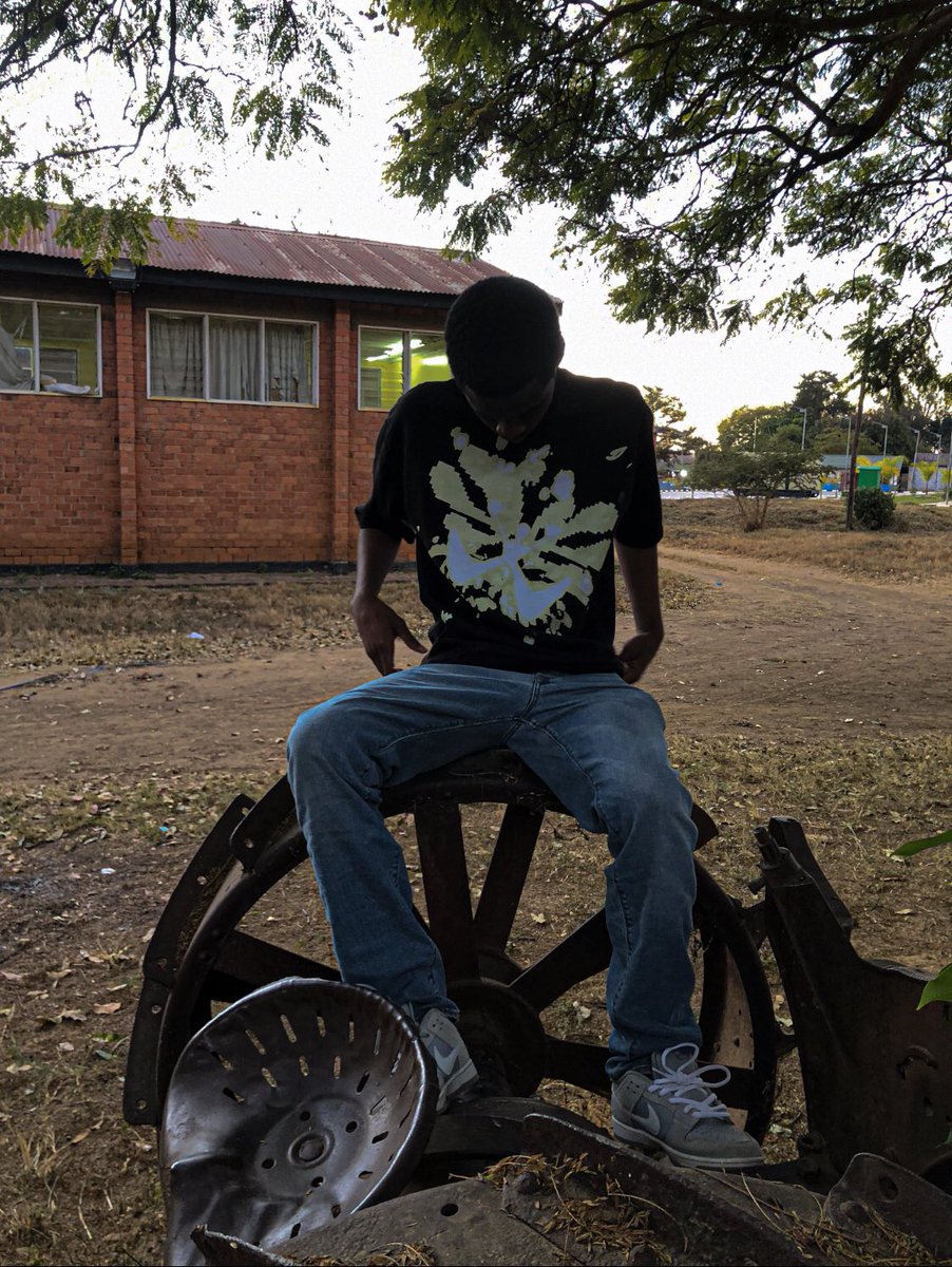 charlieblesser_'s tweet photo. INAP ANGEL TEE 🤌🏽 https://t.co/da6RRSQvX2