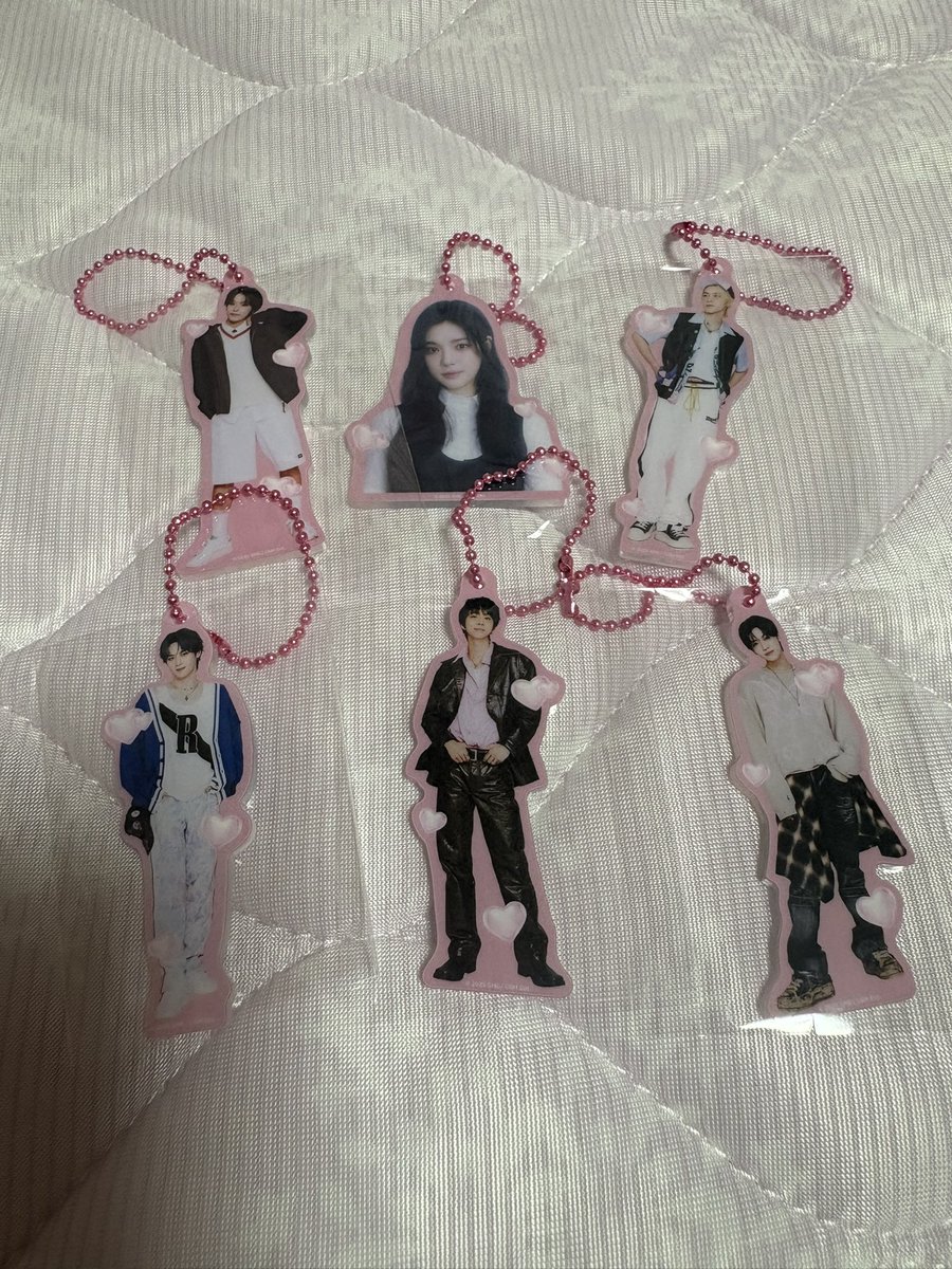 winter_mmmi04's tweet photo. SMTOWN LIVE 2025 TOKYO スムコン 東京ドーム ランダム ミニアクリルキーホルダー アクキー 交換

譲　画像のもの

求　aespa ウィンター、ニンニン
　　RIIZE ショウタロウ、ウォンビン、ソンチャン
       ハーツトゥハーツ イェオン
       nct wish リョウ

郵送📮でのお取引希望です🙇🙇 https://t.co/HcEO5oy1xY