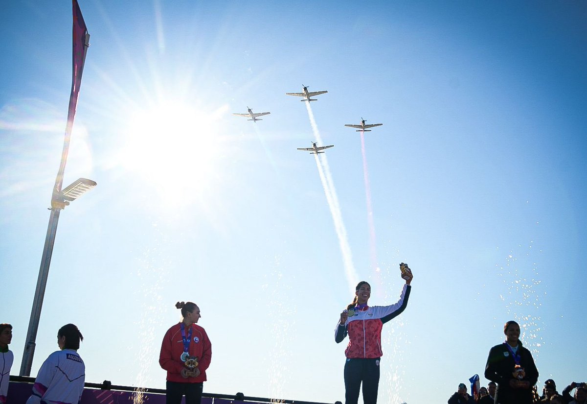 ¡Paraguay en lo más alto! ❤️🇵🇾🏅
Nicole Martínez: el primer oro de #ASU2025 en la prueba W1X (#Remo), repitiendo su corona continental y asegurando su participación en los Juegos Panamericanos 2027 en Lima. 
#ElCorazonEnLosJuegos
#TeamParaguay
#ASU2025
#GobiernoDelParaguay